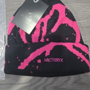 Arc'teryx Black and Pink Graphic Beanie